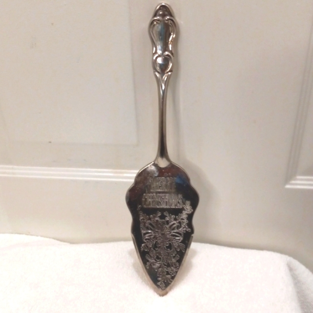 Silver plated Cake & Pie Server "Merry Christmas"